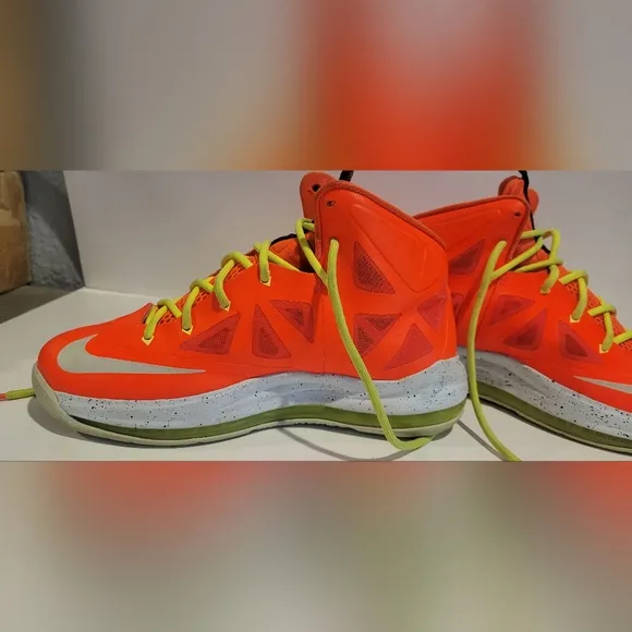 Nike Lebron 10 Bright Crimson - Size 6.5Y -
