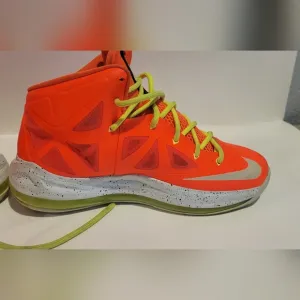 Nike Lebron 10 Bright Crimson - Size 6.5Y -