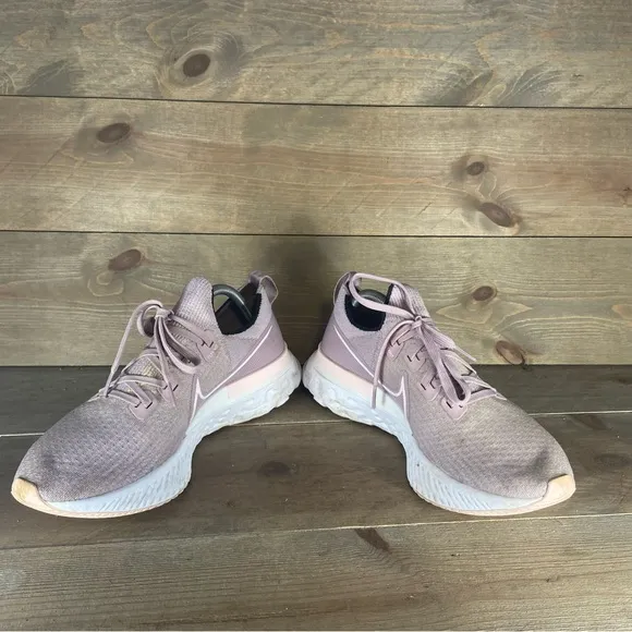 Nike react infinity run flyknit women size 10 shoes purple running sneakers