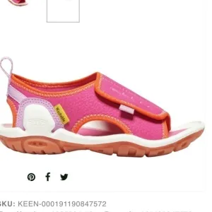NWOT ▶️ Keen ◀️ Knotch River Ot Magenta/lilac Chiffon - Size 13