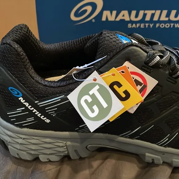 NWT Nautilus N1900 Stratus Safety Shoes Mens 11.5 NICE!