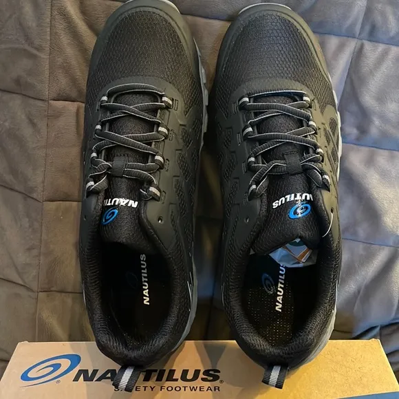 NWT Nautilus N1900 Stratus Safety Shoes Mens 11.5 NICE!