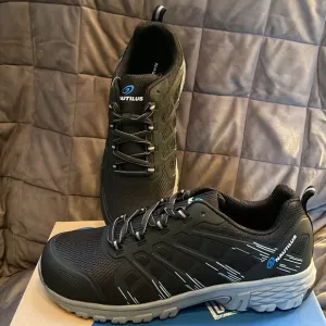 NWT Nautilus N1900 Stratus Safety Shoes Mens 11.5 NICE!