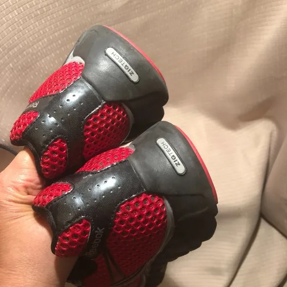 Reebok Zigtech men running shoes in red and black, 11