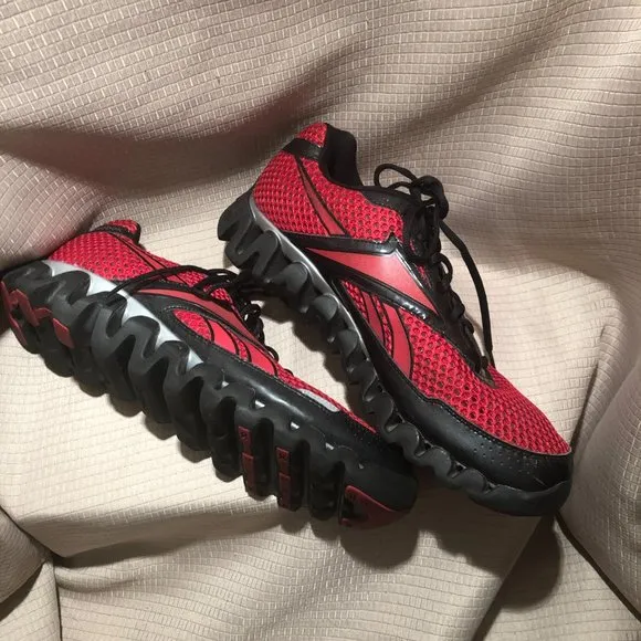 Reebok Zigtech men running shoes in red and black, 11