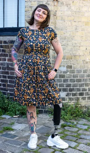 SIZE 6* Highland Cows Stretch Belted Tea Dress with Pockets