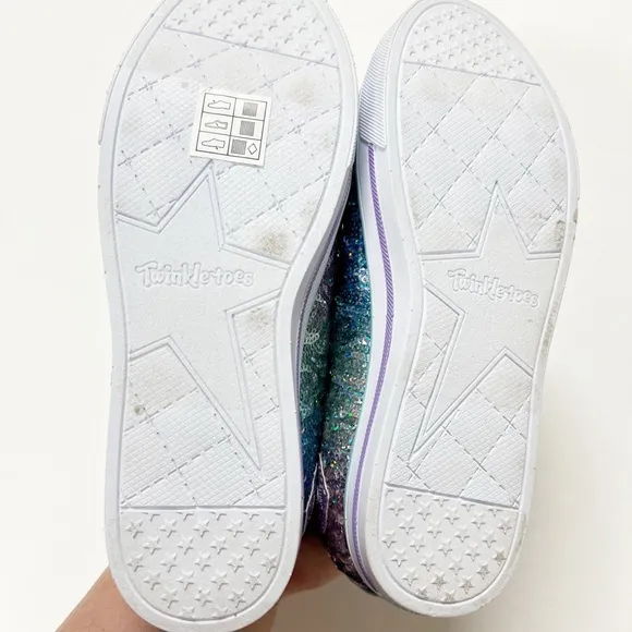 Sketchers Girls Twinkle Toes Sparkle Lite Sequins So Bright Light Up Shoes