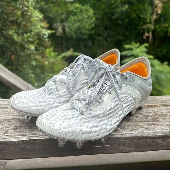 Under Armour Soccer Cleats Mens 6.5 Clone Magnetico