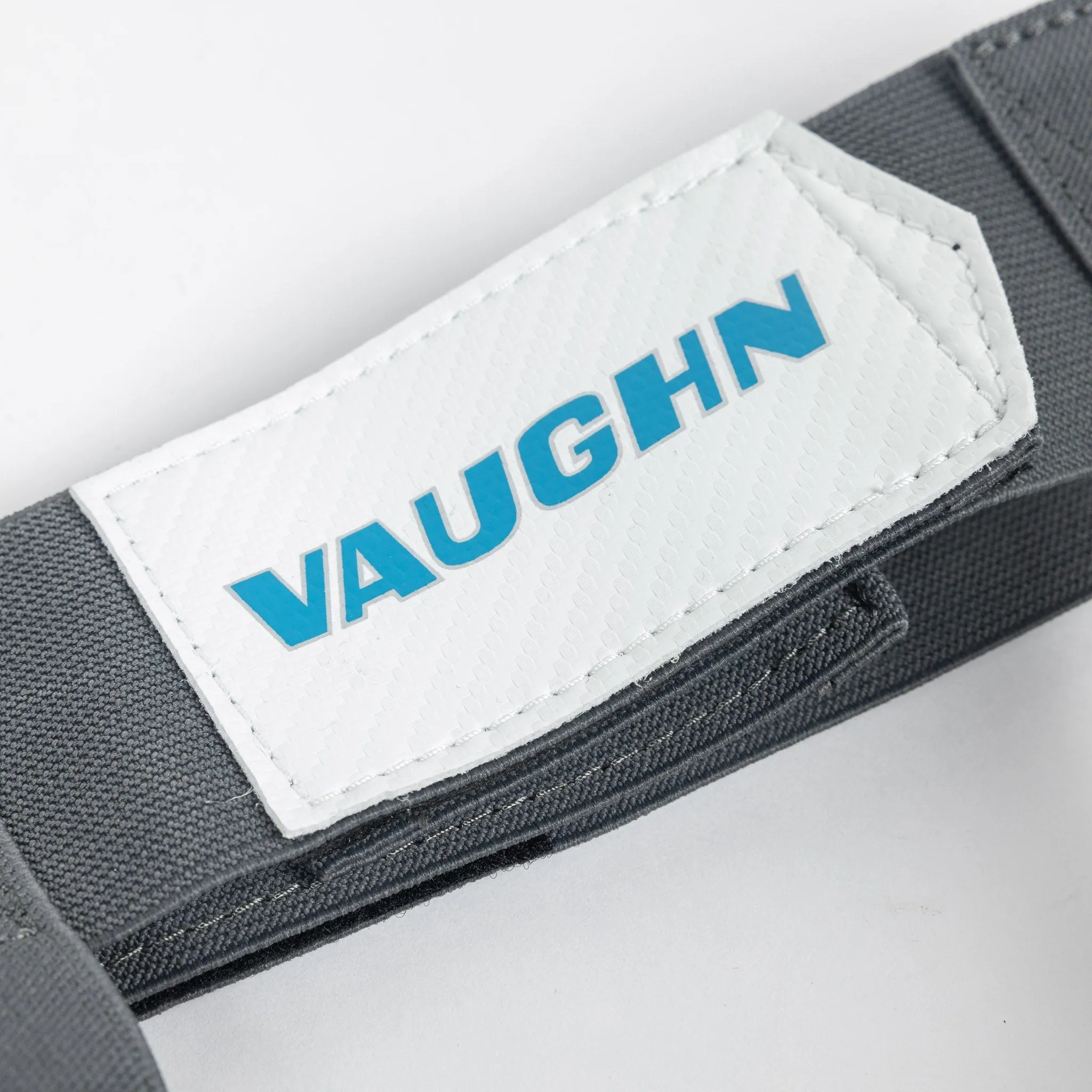 Vaughn Velocity V10 Intermediate Goalie Knee Pads