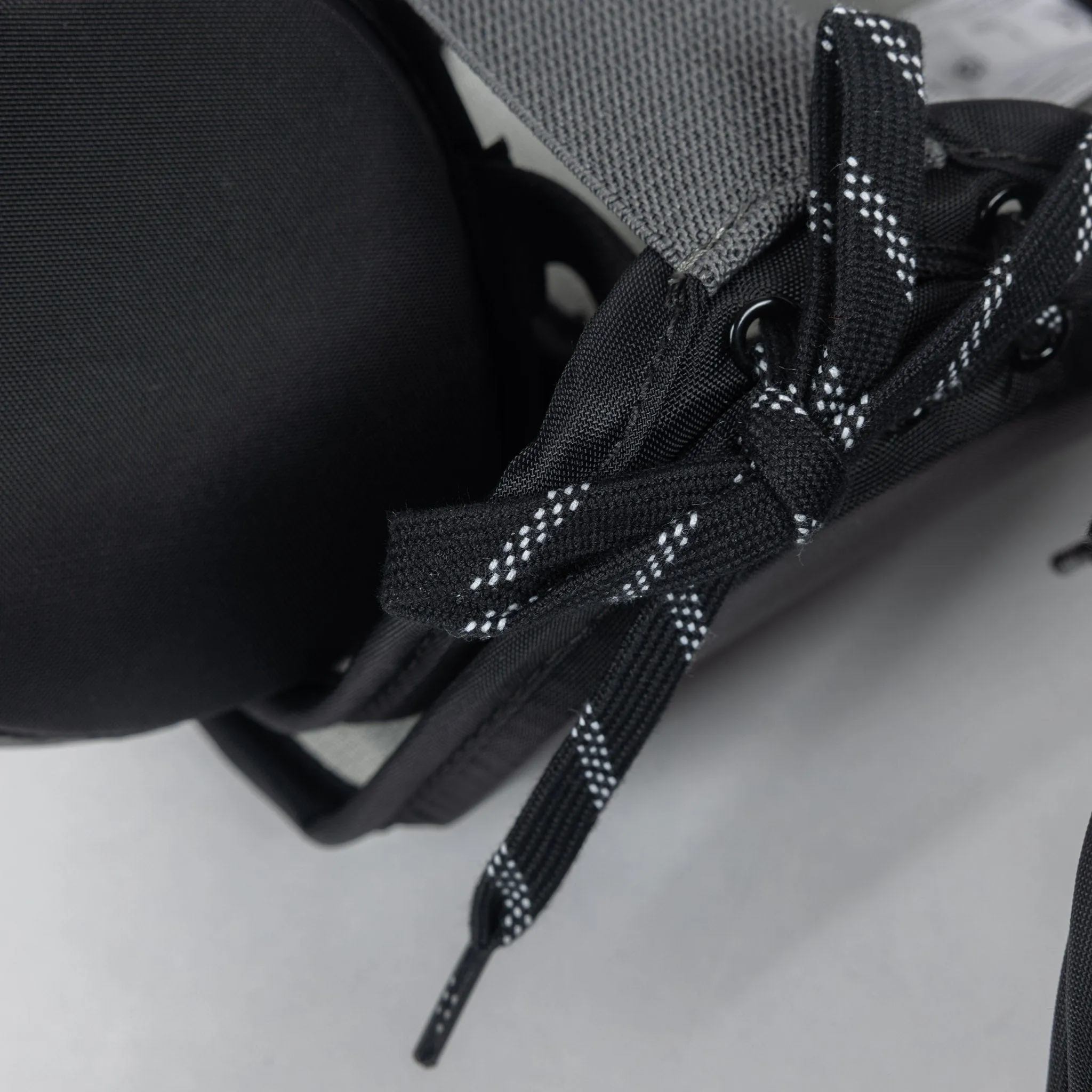 Vaughn Velocity V10 Intermediate Goalie Knee Pads