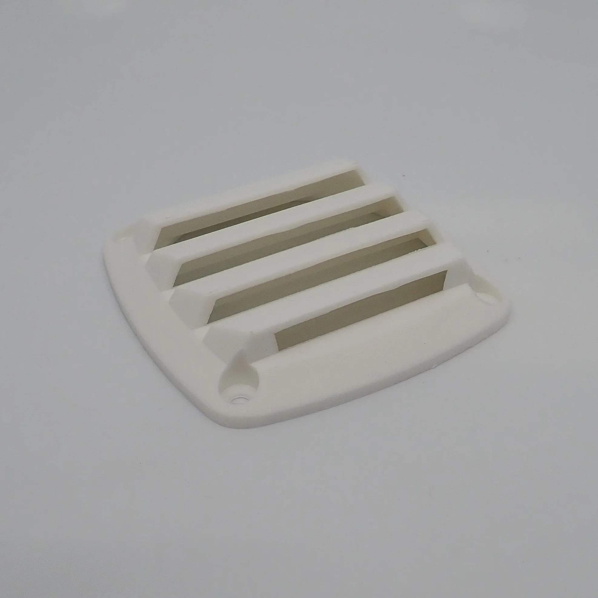 White Plastic Louvre Vent 90x90mm Vent for Caravan or RV