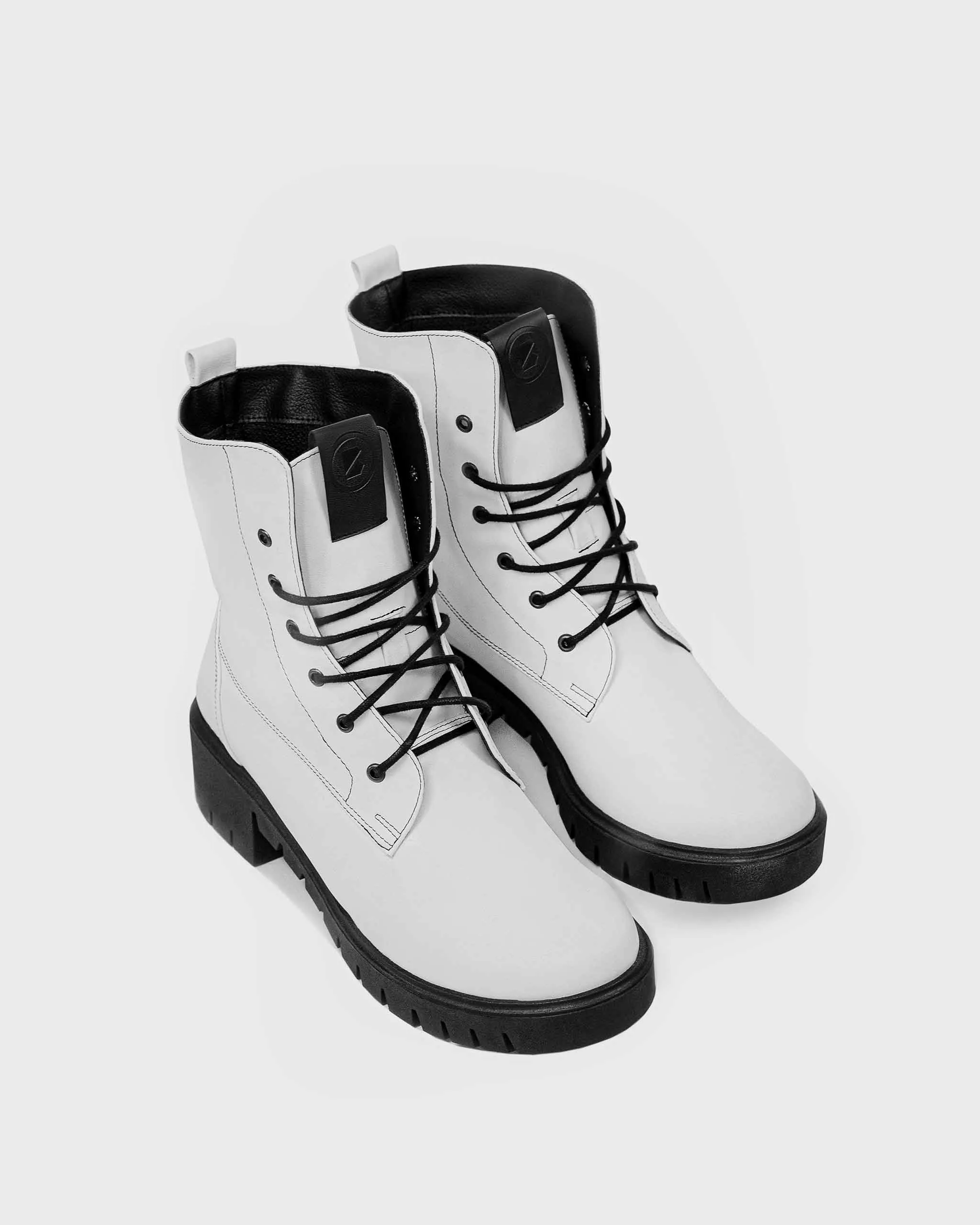 Workers No. 3 Boots made of Vegea® grape leather.